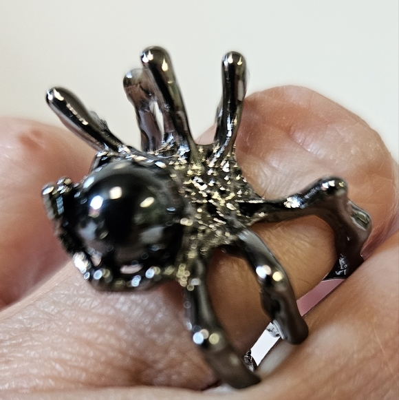 Gothic Silver Spider Ring Halloween - Picture 4 of 5